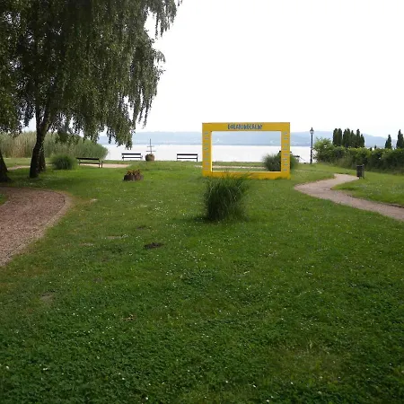 In 34653 بيت للعطل Balatonberény