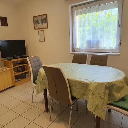 度假居 In 34653 *